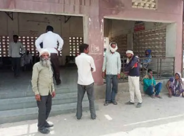 आठ दिन पहले दोनों को किया था हंसते हुए विदा, रात को फंदे से लटका देखा