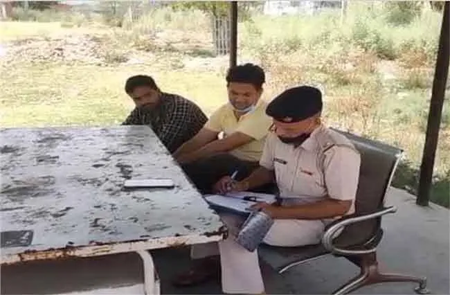 भट्ठे की दीवार गिरी, महिला मजदूर की मौत, दो घायल