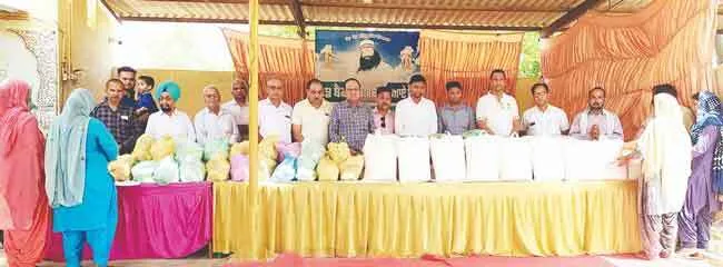 ‘माँ दिवस’ पर 48 जरुरतमंद परिवारों को फूड बैंक से बांटा राशन