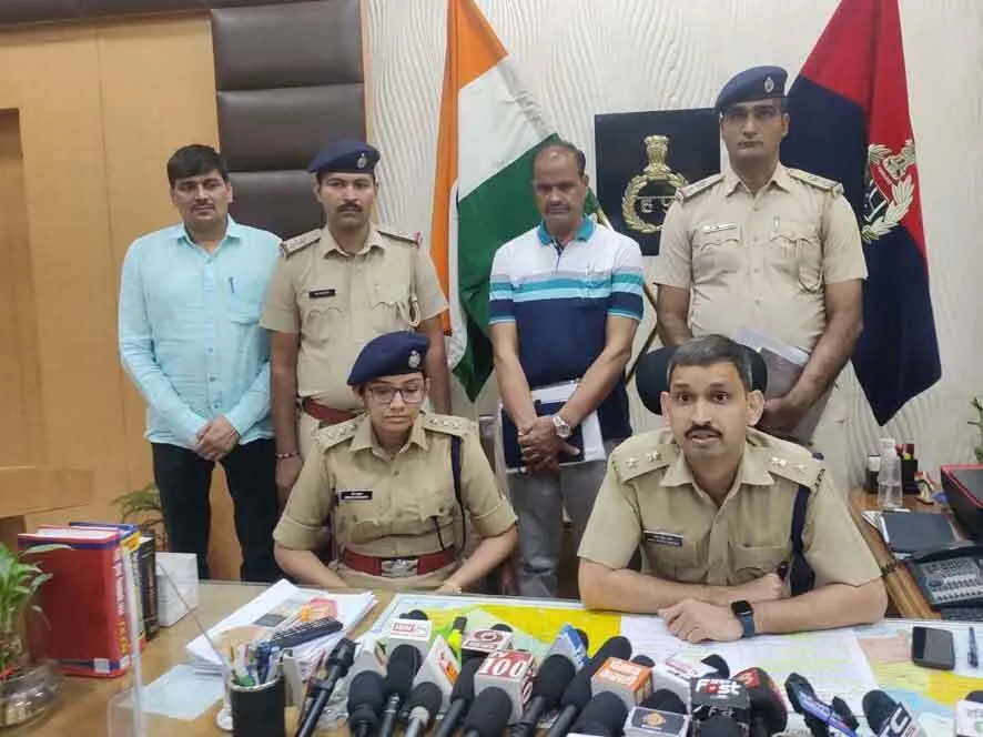 पाईप लाईन से तेल चोरी करने वाले गिरोह का पर्दाफाश, तीन गिरफ्तार