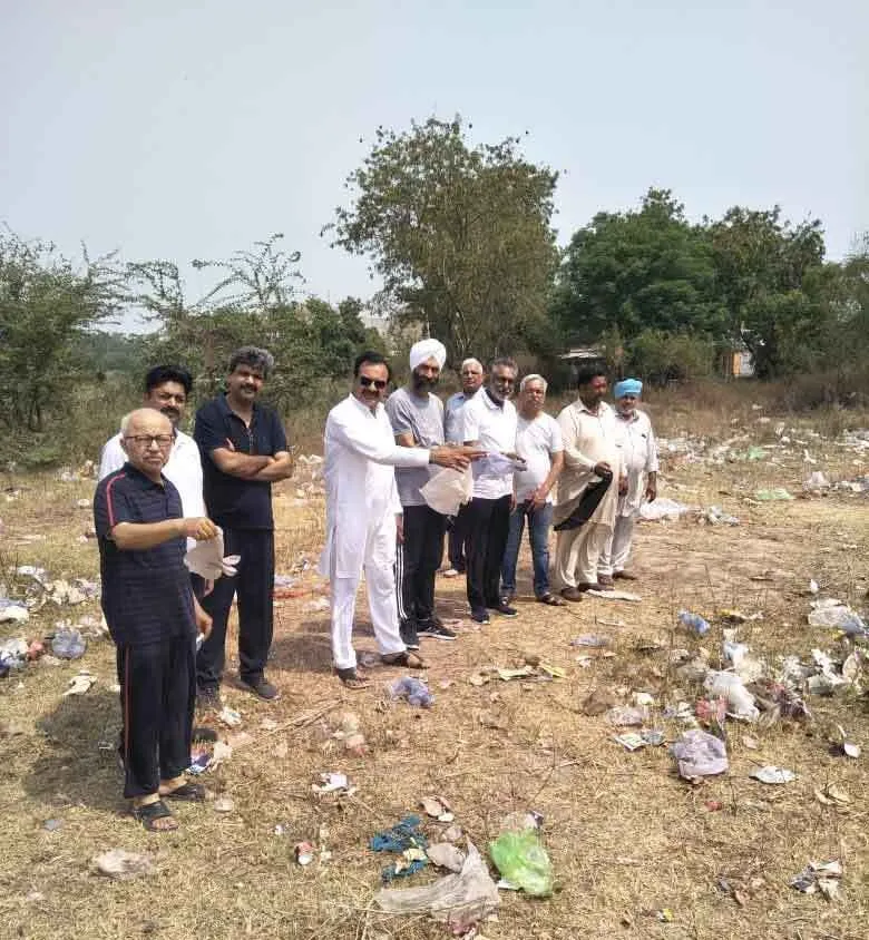 लोगों के जी का जंजाल बनी पंचकूला की किसान मंडी