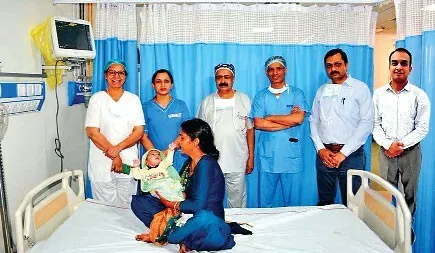 जन्म से जुड़े दोनों जबड़ों का ऑपरेशन कर नवजात बच्चे को दिया नया जीवन