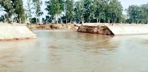 राजस्थान फीडर के बीच फिर आई 100 फुट दरार, दो गांव डूबने की कगार पर