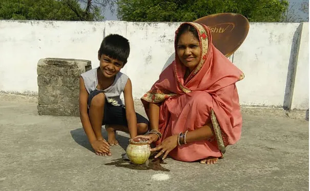 बेजुबान पक्षियों की सहायता में छत्तीसगढ़ की साध-संगत ने बढ़ाए हाथ, लगाए पानी के सकोरे