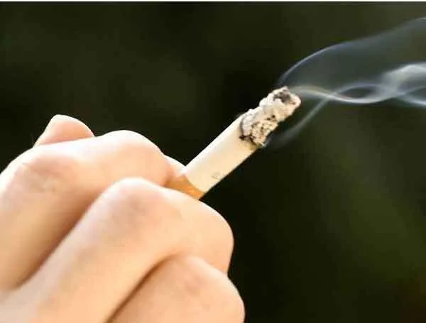 शहरी महिलाओं में धूम्रपान का फैशन चिंताजनक