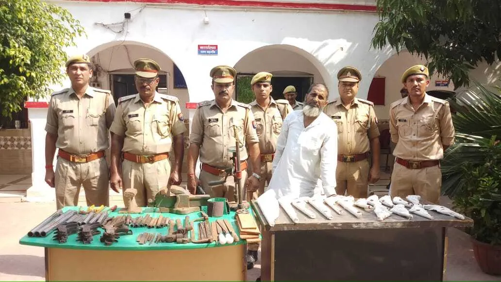 बड़गांव पुलिस के हाथ लगी बड़ी सफलता अवैध हथियार बनाने वाली फैक्ट्री का किया पर्दाफाश