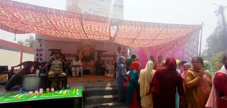 हिमाचल प्रदेश की साध-संगत ने ठंडे जल की लगाई छबील
