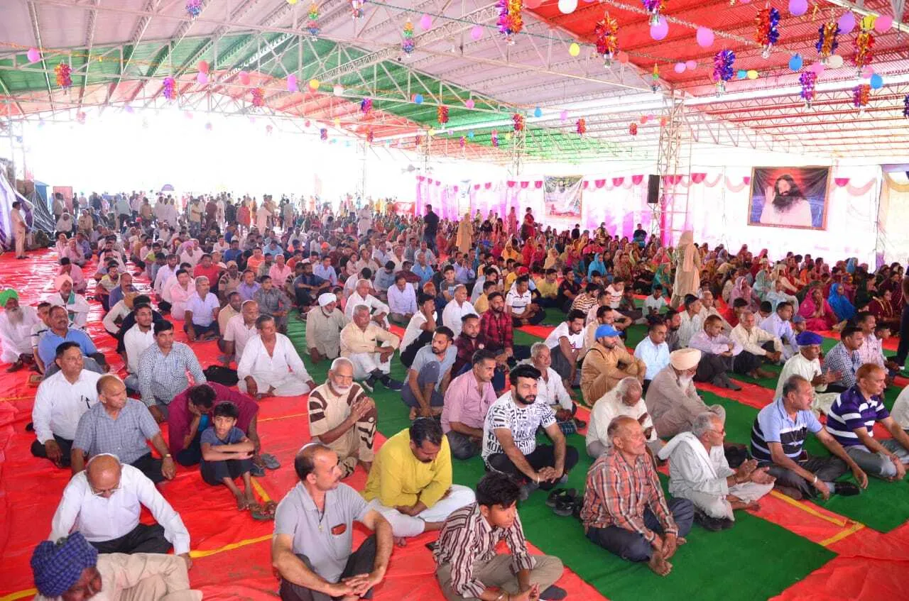 Live: चचिया नगरी में हजारों श्रद्धालुओं पर बरसी सतगुरु की रहमत