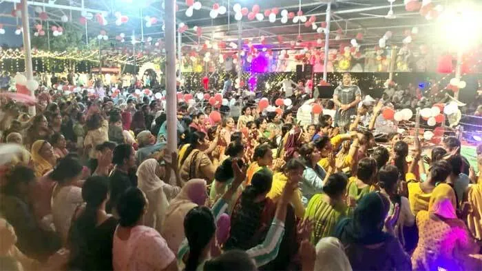 प्यारे मुर्शिदे कामिल आए तो महक उठी फिजां
