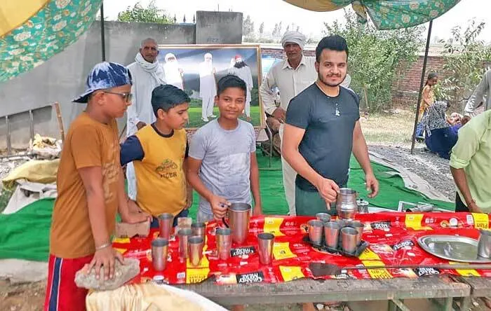 तलाकौर की साध-संगत ने लगाई ठंडे मीठे पानी की छबील