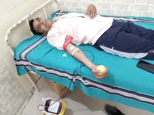 डेरा अनुयायी ने रक्तदान कर बचाई बच्चे की जान