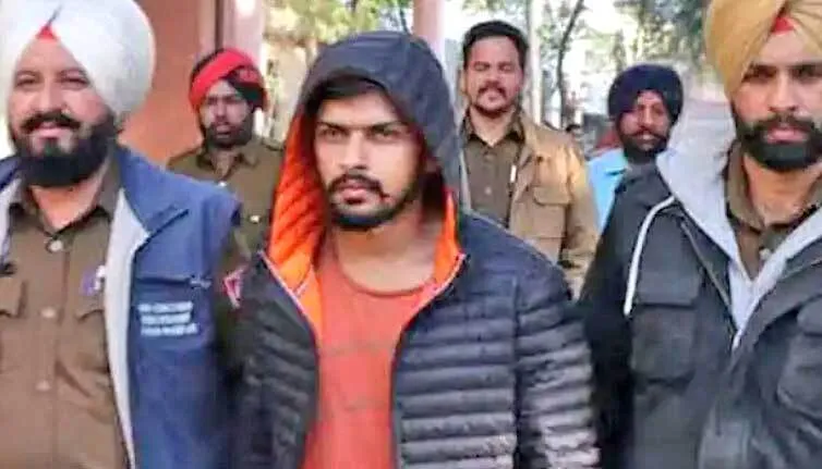 लॉरेंस बिश्नोई का पिता पहुंचा सुप्रीम कोर्ट