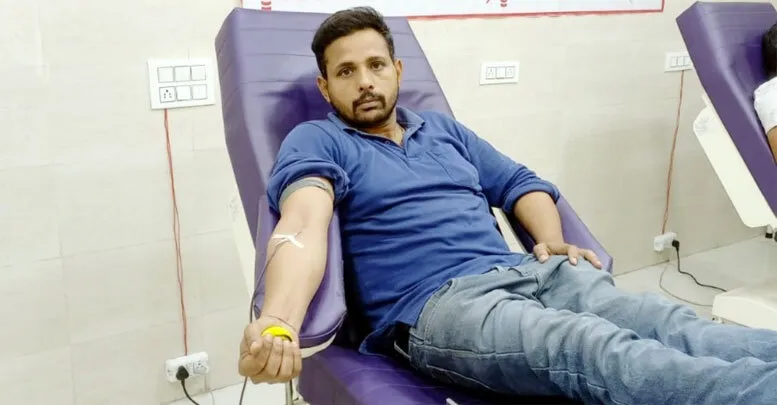 चार यूनिट खूनदान कर इंसानियत का फर्ज निभाया