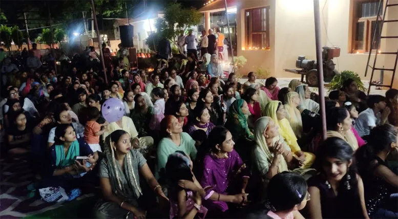 चंडीगढ़: पूज्य गुरू जी के आगमन की खुशी में झूमे डेरा प्रेमी