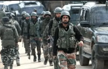 कश्मीर में मुठभेड़ों में दो आतंकवादी ढेर