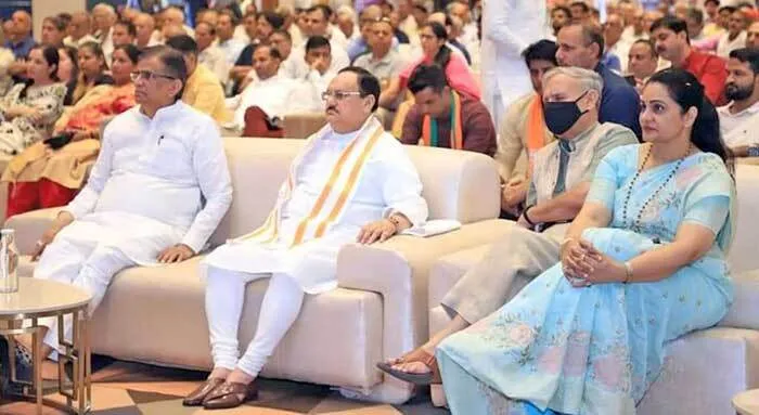हम उजाला चाहते हैं तो हमें अंधेरों को भी याद रखना होगा: जेपी नड्डा