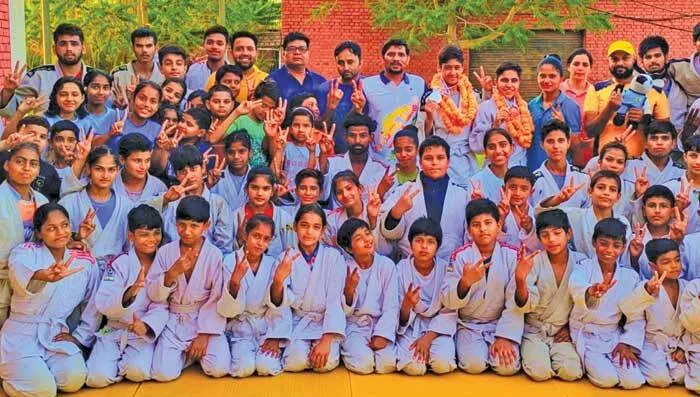 खेलो इंडिया यूथ गेम्स में अन्नु ने सिल्वर और आशु ने कांस्य पदक जीता