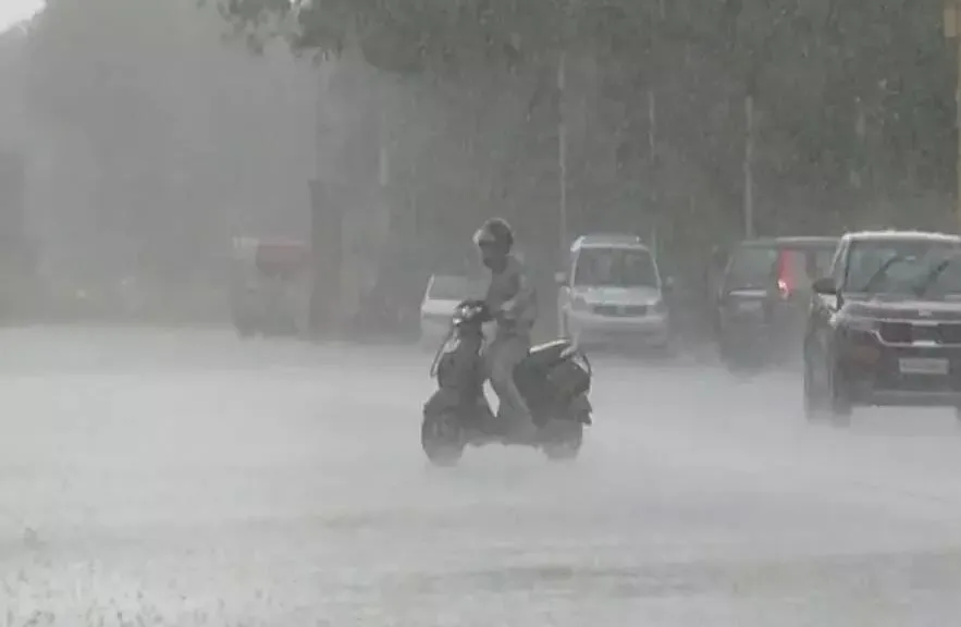 चंडीगढ़ में बारिश से मौसम हुआ सुहाना, लोगों को गर्मी से मिली राहत