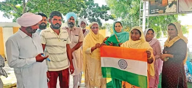 मेरी शान तिरंगा है, मेरी जान तिरंगा है….