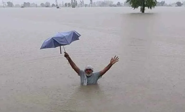 आधे दिन की बारिश में डूब गई किसानों की उम्मीद