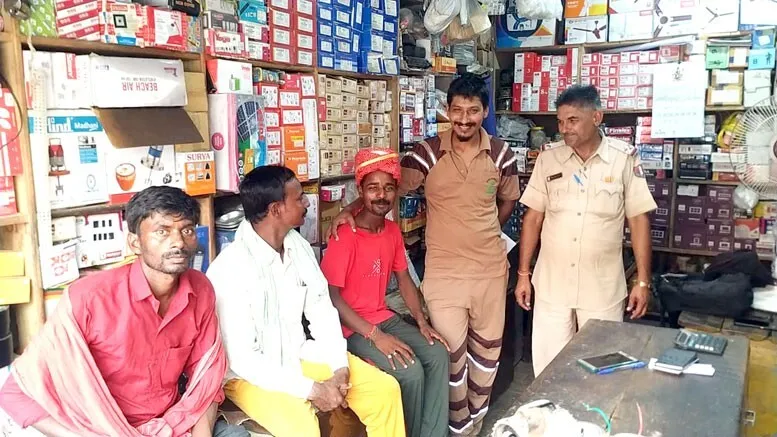 परिवार से बिछुड़े मानसिक विक्षिप्त को सेवादारों ने 24 घंटों में मिलवाया