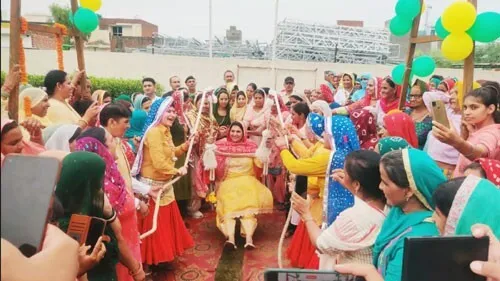 हरियाली तीज उत्सव में महिलाओं संग खूब झूमी विधायक नैना सिंह चौटाला