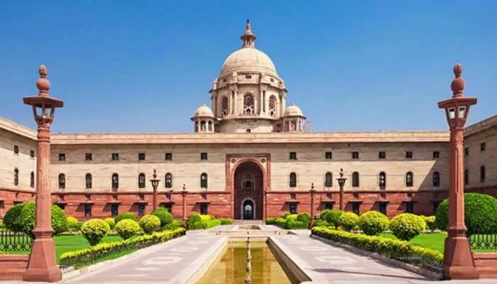 राष्ट्रपति चुनाव के लिए मतदान शुरू, अधिकांश विधायक देहरादून पहुंचे