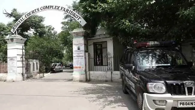 बेअदबी मामला: जांच टीम ने बचाव पक्ष को सौंपी चालान की कॉपियां