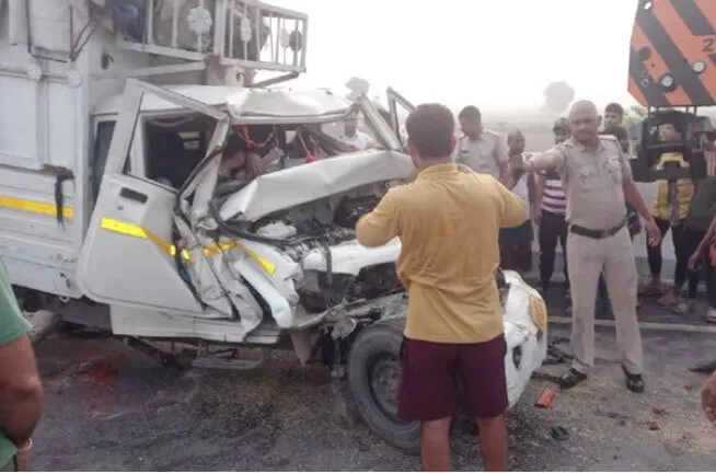 सोनीपत: ट्रैक्टर, पिकअप में टक्कर, दो बहनों समेत चार की मौत