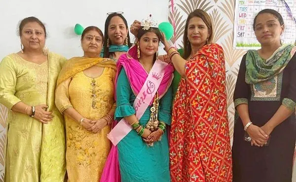 अमलोह स्कूल में मनाया तीज का त्यौहार