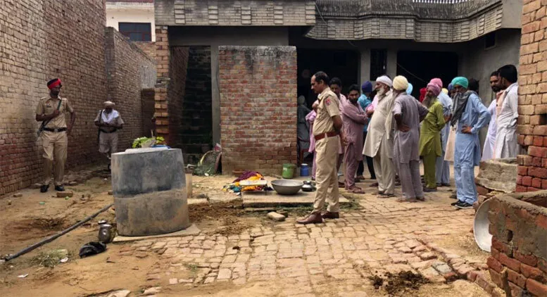 नशे ने उजाड़ा पूरा परिवार, त्योना पुजारिया में शराबी ने की पत्नी और बेटी की हत्या