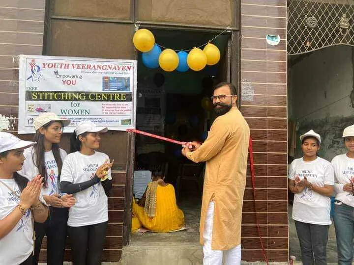 यूथ वीरांगनाओं ने सोनीपत में खोला नि:शुल्क सिलाई सेंटर, जिसका उद्घाटन पार्षद मुकेश सैनी ने किया