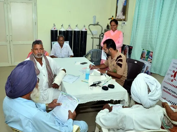शाह सतनाम जी स्पेशलिटी अस्पताल में लगे शिविर का 454 मरीजों ने उठाया लाभ