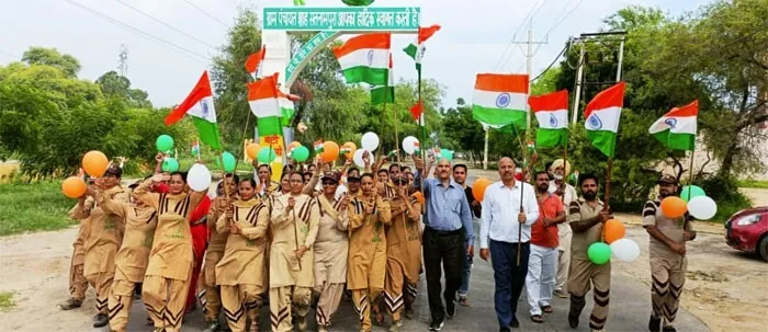 शाह सतनाम जी पुरा की साध-संगत ने तिरंगे को किया सलाम