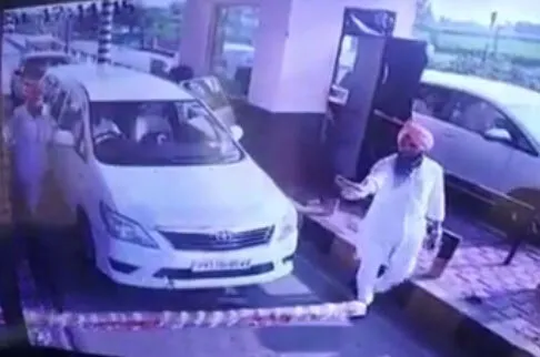 पंजाब: सीसी टीवी कैमरे में कैद हुई आप विधायक की दबंगई, वीडियो सोशल मीडिया पर वायरल