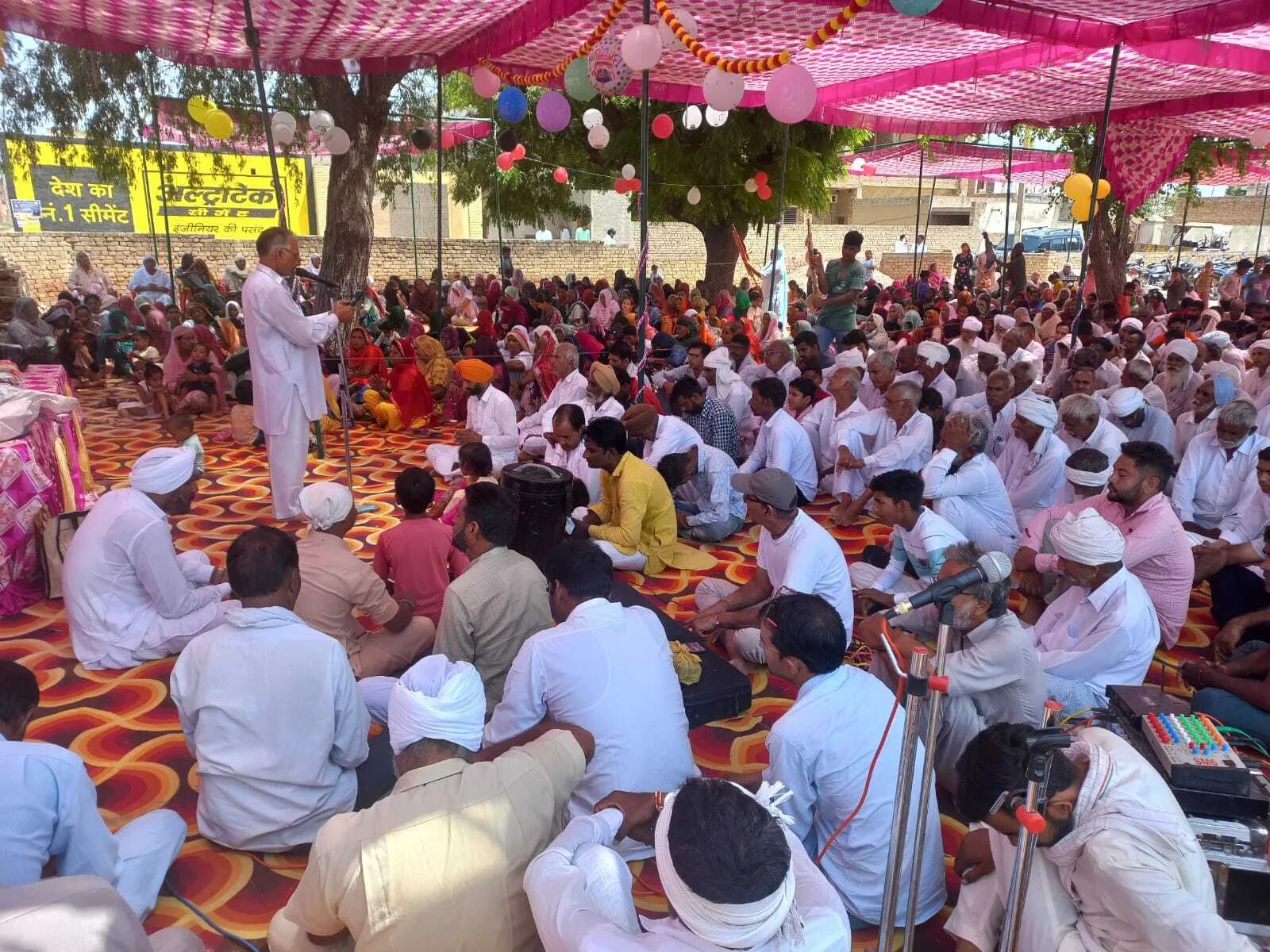 साध संगत ने नामचर्चा कर मनाई अवतार माह की खुशी