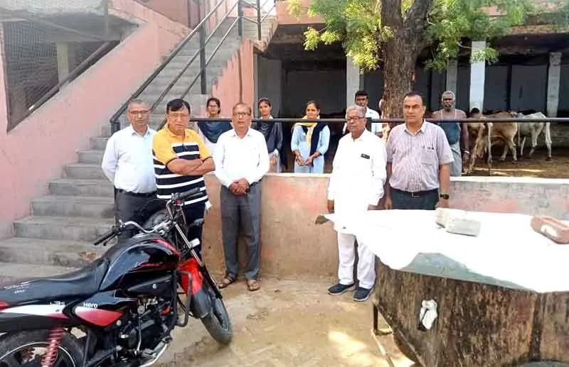 लम्पी स्किन डिजीज मॉनिटरिंग को लेकर जिले में लगाए नोडल अधिकारी ने किया निरीक्षण