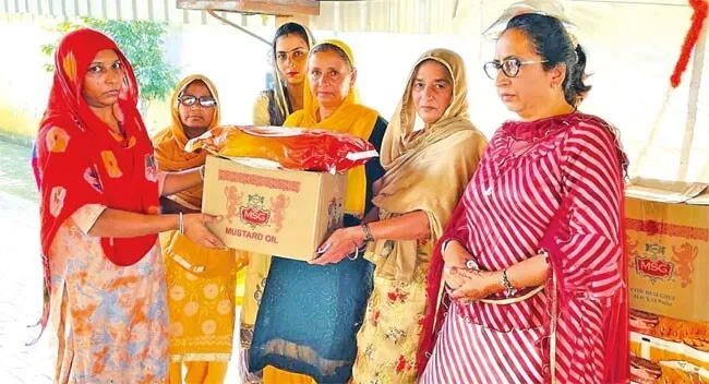 यमुनानगर की साध-संगत ने जरूरतमंदों को दिया राशन