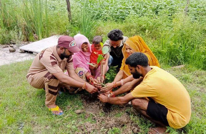 स्व. रघुवीर सिंह इन्सां को मानवता भलाई के कार्य कर दी श्रद्धांजलि