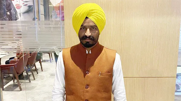 पंजाब में आप विधायक के पिता ने निगला जहर,  डीएमसी में दाखिल