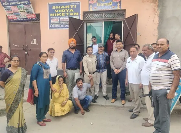 दिल्ली जाकर किया स्वास्थ्य विभाग की टीम ने लिंग जांच गिरोह का भंड़ाफोड़