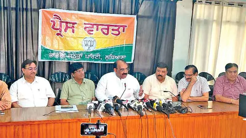 ‘आप’ विधायकों को करोड़ों में खरीदने के आरोप निराधार : अश्वनी शर्मा