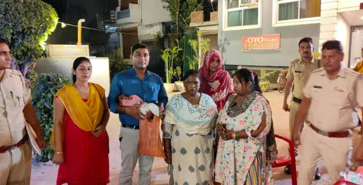 मुख्यमंत्री उड़न दस्ता फरीदाबाद द्वारा नवजात शिशु को बेचने वाले गिरोह का भंडाफोड़