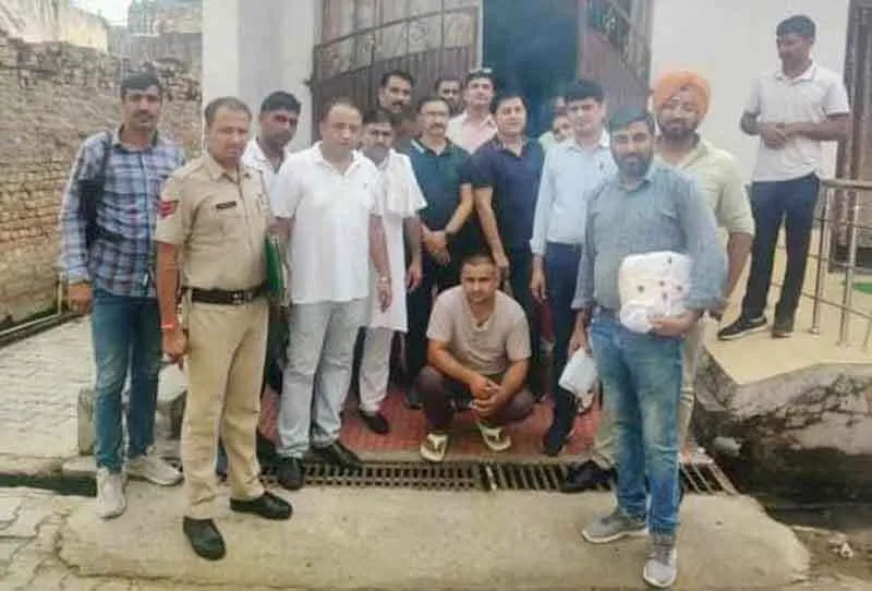 10 दिन में तीसरी बार पकड़ा लिंग जांच गिरोह