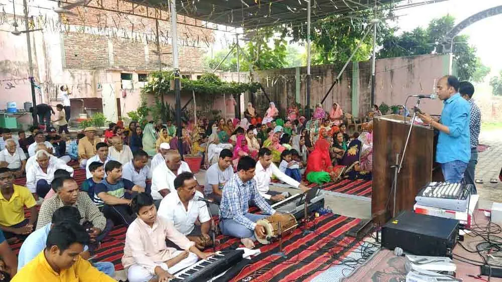 मेरठ में गूंजा राम-नाम, जरूरतमंदों को राशन वितरण कर मनाया महा परोपकार माह