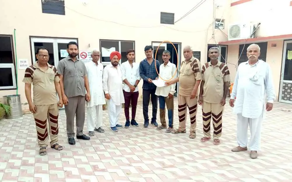 9 साल से दर-बदर की ठोकरें खा रहे भोले इन्सान को मिलवाया परिवार से