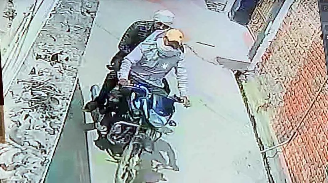 दिन-दिहाड़े मोगा में ज्वैलर से बड़ी लूट
