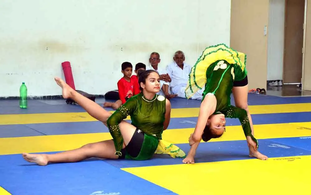 लड़कियों के तीनों आयु वर्गों में छाई शाह सतनाम जी गर्ल्स स्कूल की छात्राएं