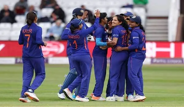 भारत ने 23 साल बाद इंग्लैंड में जीती एकदिवसीय श्रृंखला, अंग्रेजो को 88 रनों से हराया