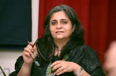 तीस्ता सीतलवाड़ को अंतरिम जमानत, शनिवार तक रिहा करें : सुप्रीम कोर्ट